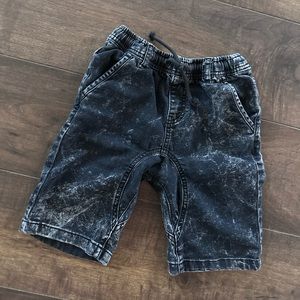 Cotton On Boys Shorts - size 7